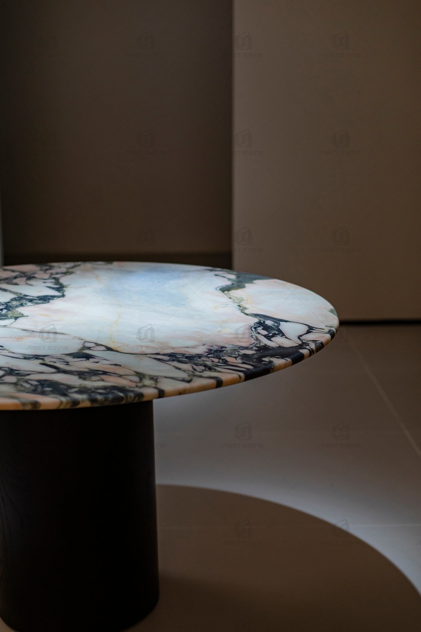 Statuario Rosso Marble Round Dining Table