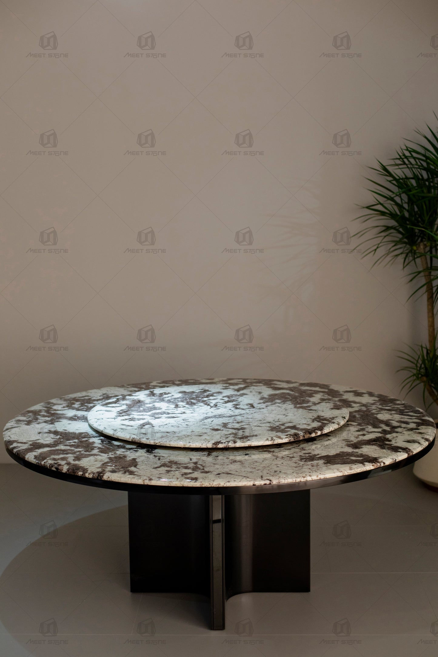 Snow Fox Marble Round Dining Table