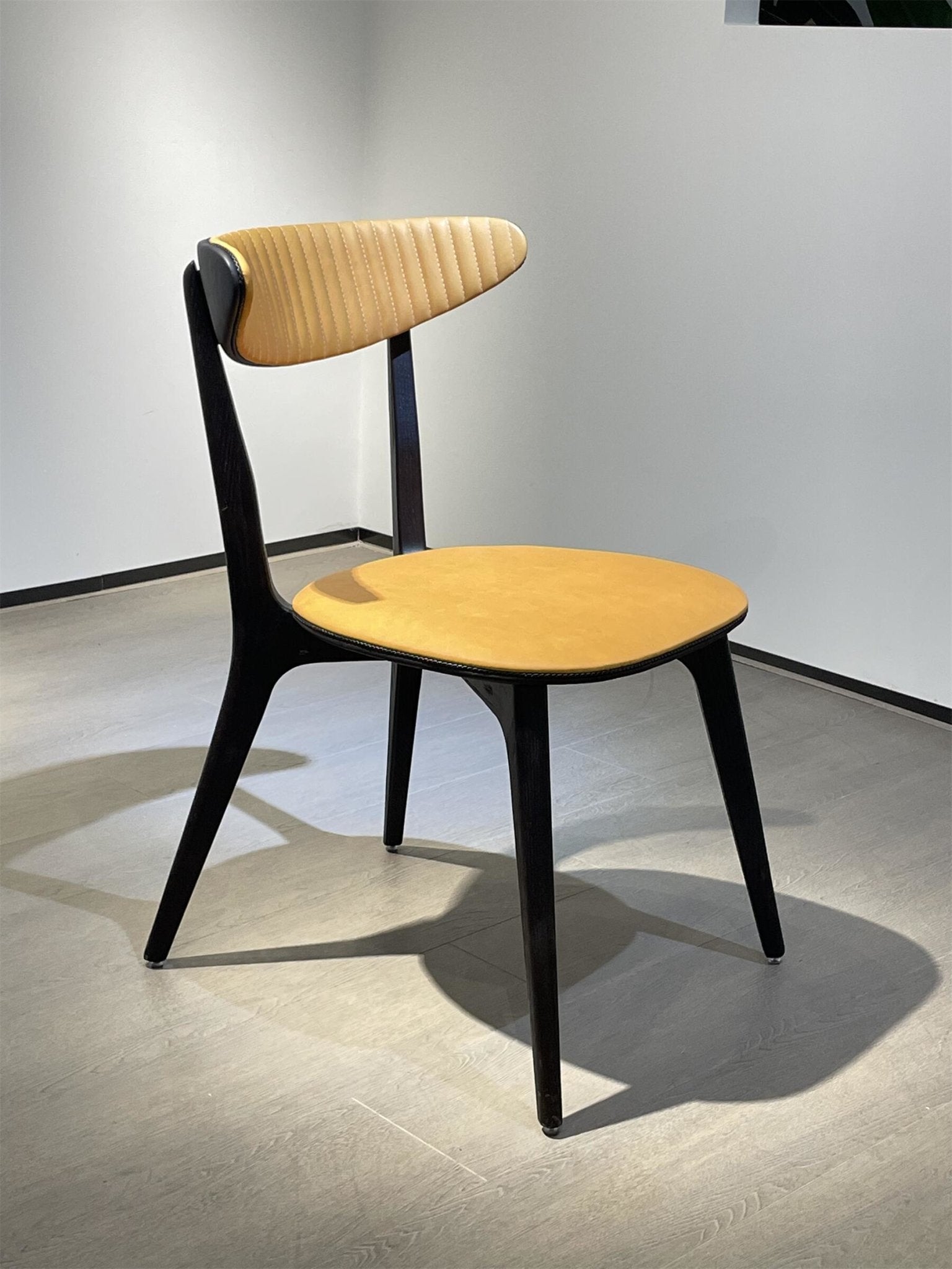 VL-DC18 Dining Chair - VanlyFurnitre